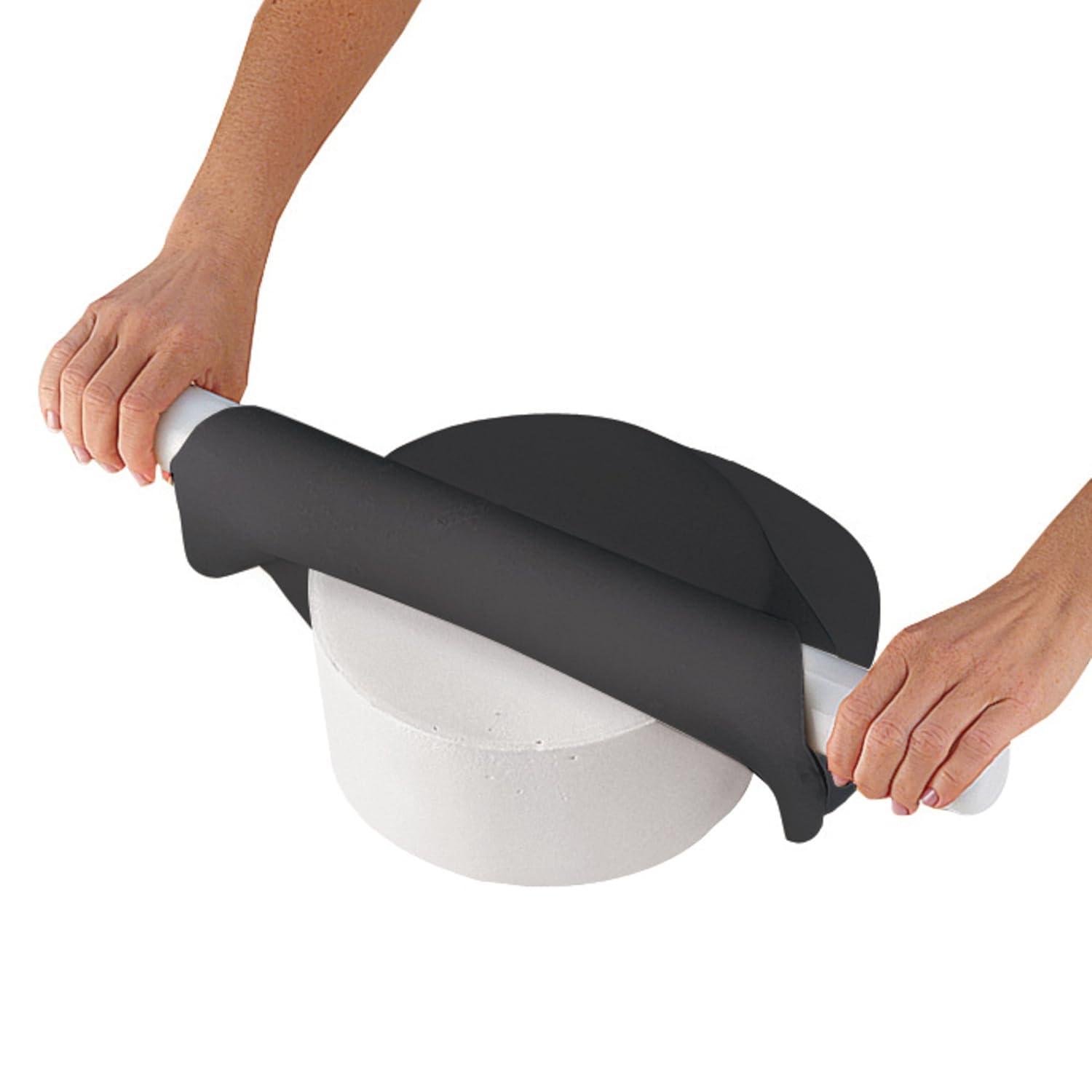 image:imageWilton 7102303 Wilton Decorator Preferred Black Fondant 24 oz Fondant IcingBlack