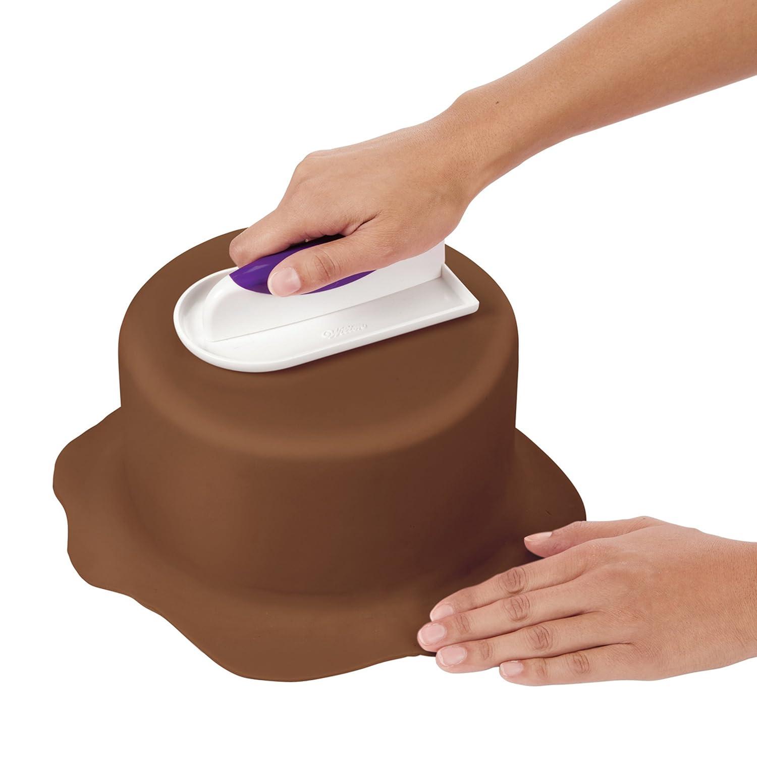 image:imageWilton 7102303 Wilton Decorator Preferred Black Fondant 24 oz Fondant IcingChocolate