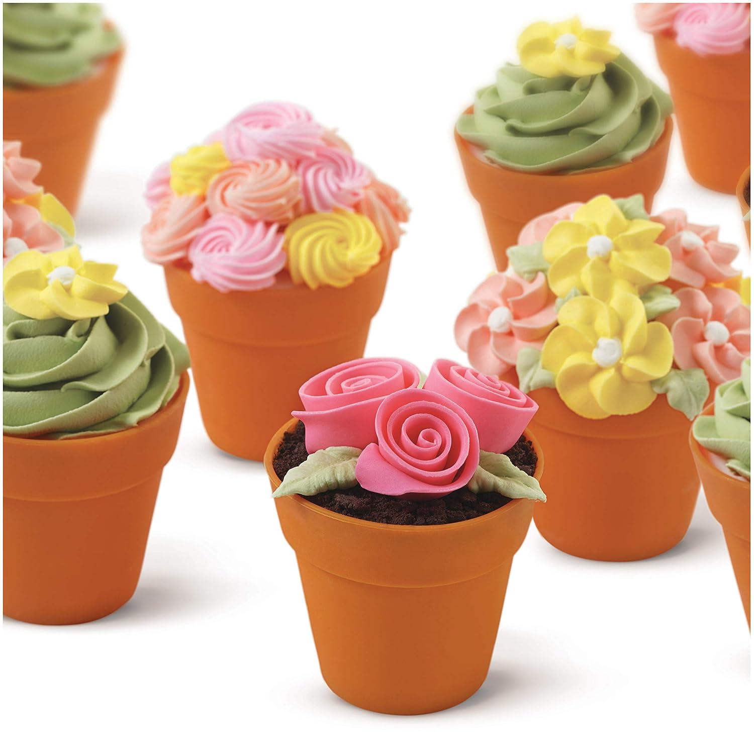 image:imageWilton 7102303 Wilton Decorator Preferred Black Fondant 24 oz Fondant IcingPink