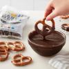 Wilton Melting Chocolate Orange Candy Melts for Cake Pops Candy Making Chips Vanilla Flavored 12oz., Pack of 6, Packaging May Vary(Brown)