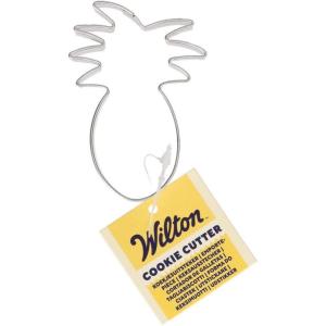 Wilton Metal Cookie Cutter, 3-Inch, Apple(Pineapple)