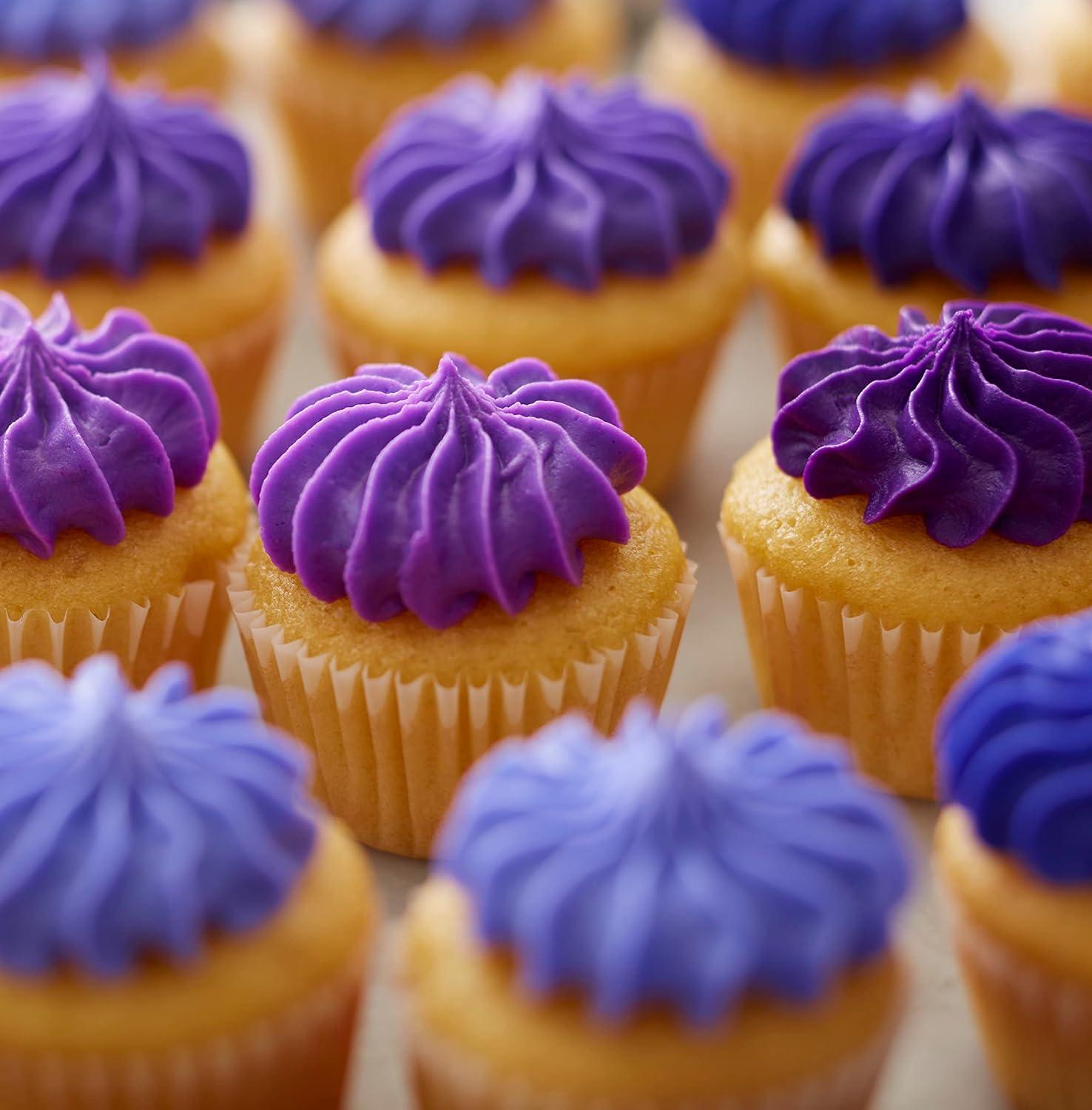 image:imageWilton Gel Food Coloring Highly Concentrated GelBased Icing Color for Frosting Fondant Batter amp Dough Vibrant amp Blendable Cake Decorating Dye 1 oz Leaf GreenViolet